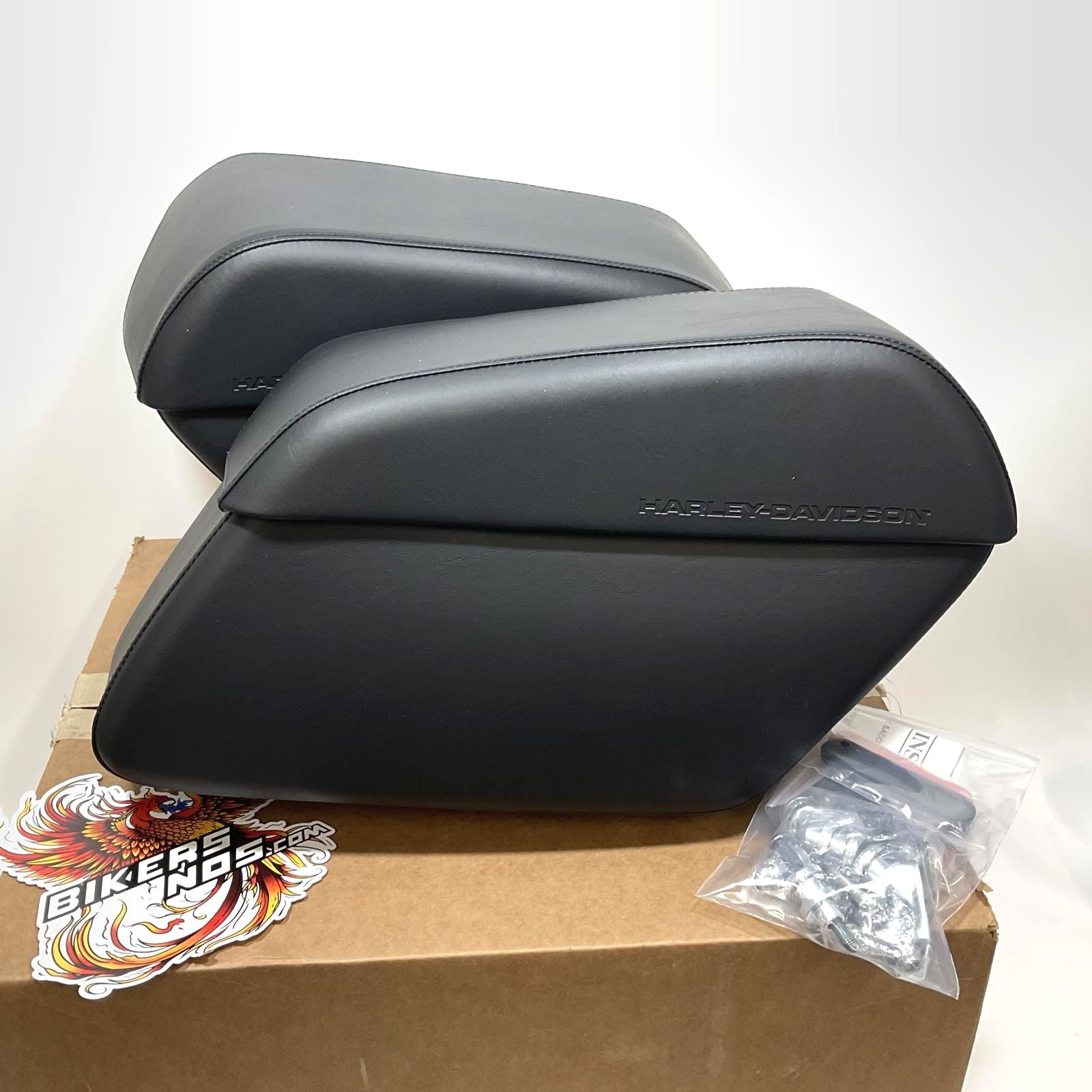 NEW Genuine Harley 2022up Nightster RH975 Detachable Black