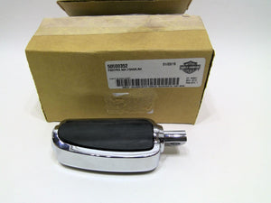 NOS Genuine Harley 2004 Up Touring FOOTPEG ASSEMBLY PASSENGER RIGHT 50500352