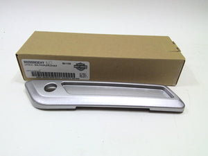 NEW Genuine Harley 2014up Lightning Silver Saddlebag Left Faceplate 90200983EHY