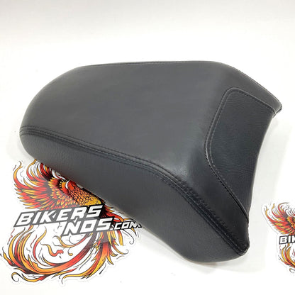 Very Nice Genuine Harley-Davidson 2007-2017 Fat Boy Passenger Pillion 51874-10