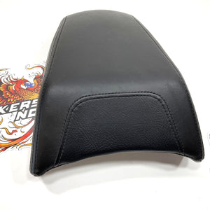 Very Nice Genuine Harley-Davidson 2007-2017 Fat Boy Passenger Pillion 51874-10