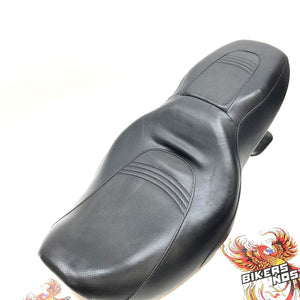 Very Nice Genuine Harley 1997-2007 Street Glide Touring Road King Seat 52320-06