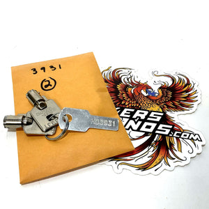 NOS Genuine HARLEY DAVIDSON BARREL KEY OEM CODE 3931 71452-91A