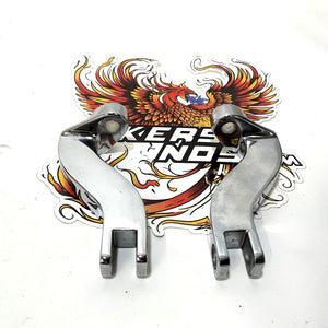 Genuine Harley Touring Chrome Passenger Footpeg Mount Brackets 49015-04 49036-04