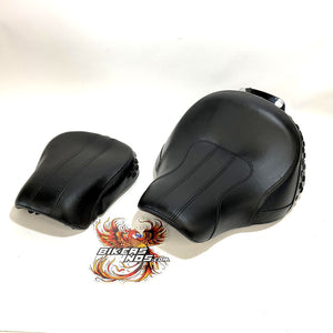 Nice Genuine Harley 2018-Up Heritage Softail Studded Seat 52000286 52400148