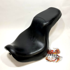 Very Nice! Genuine Harley 2000-2007 FXSTD Deuce 2Up Seat 91806-00 91765-00