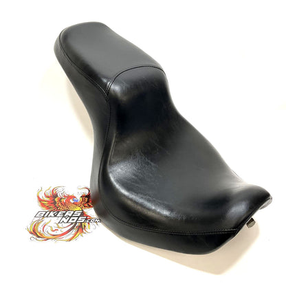 Very Nice! Genuine Harley 2000-2007 FXSTD Deuce 2Up Seat 91806-00 91765-00