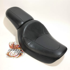 Very Nice! Genuine Harley 2006-2017 Dyna Premium 2 up Seat 53079-06