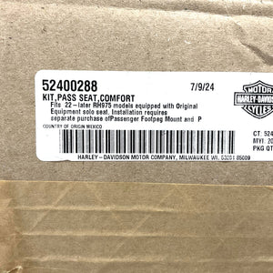 NOS Genuine Harley 2022 Up RH975 Sundowner Passenger Pillion 52400288