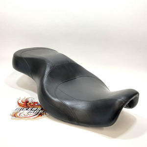 Very Nice! Genuine Harley 2006-2017 Dyna models Switch Back Seat 54166-12