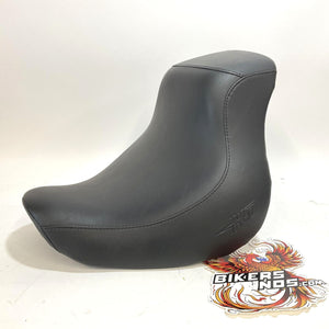 Genuine Harley 2000 Up Deuce Solo Seat W/ Passenger Pillion 51106-00 51108-00