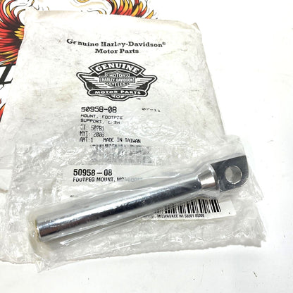 NOS Genuine Harley 2006 Up Dyna CVO Footrest Mount 50958-08