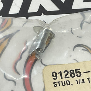 NOS Genuine Harley 1/4 Turn Frame Rail Fairing Stud 91285-03