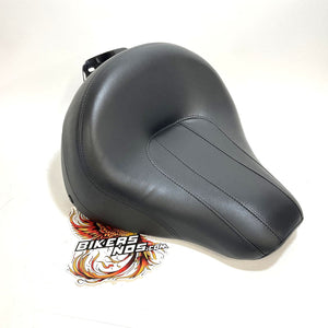 Very Nice! Genuine Harley 2018 up Softail Sundowner Seat 52000291