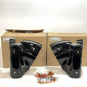 NEW Genuine Harley 2017up Road King Black Headlight Nacelle 61300097 61300098