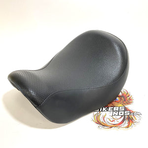 Nice Genuine Harley 2006-2017 Dyna Street Bob Solo Seat 53077-06
