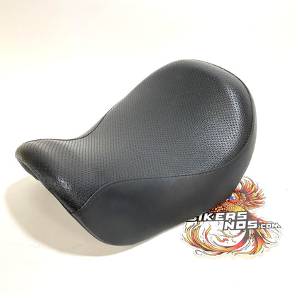 Nice Genuine Harley 2006-2017 Dyna Street Bob Solo Seat 53077-06