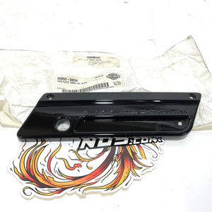 Harley 1993-2013 Touring Right Vivid Black Saddlebag Faceplate 90853-06DH