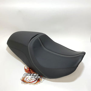NICE Genuine Harley-Davidson 2023 CVO 2024 up Road Street Glide Seat 52000631