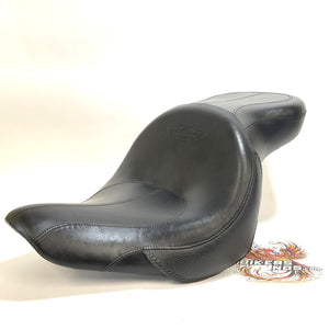 NICE ! Genuine Harley 2005-2017 Softail Deluxe Sundowner Seat 51841-06