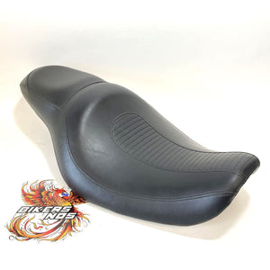 Very nice Genuine Harley-Davidson 2004-2005 Dyna 2Up Seat 53078-04