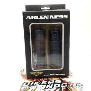 Arlen Ness SpeedLiner 2009-2024 Harley Touring Grips 2018up St TBW Black 500-002