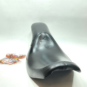 Nice! Le Pera 1982-1994 Harley FXR Silhouette 2-up Seat L-868