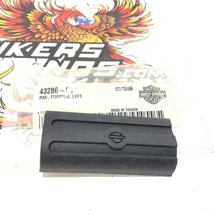 NOS Genuine Harley Left 2005 CVO V-Rod Foot Rest Insert 43286-01