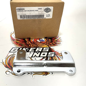 NEW Genuine Harley Front Turn signal Chrome Bracket 2018 up Heritage 67800824