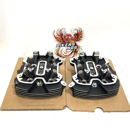 Genuine Harley Milwaukee 8 Oil Cooled Cylinder Heads 16500393 16500388