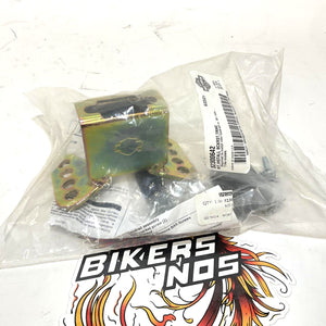 NOS Genuine Harley 2009 Up Trike Riders Backrest Bracket 52300642