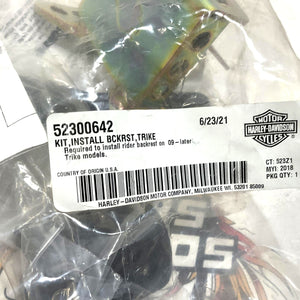 NOS Genuine Harley 2009 Up Trike Riders Backrest Bracket 52300642