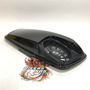Harley 2014 Up Right Saddlebag Speaker Lid Vivid Black 90200826DH