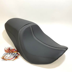 NICE Genuine Harley-Davidson 2023 CVO 2024 up Road Street Glide Seat 52000631