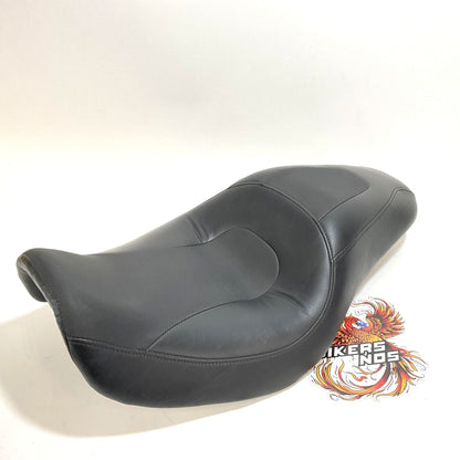 Nice! Genuine Harley 2006-2017 Dyna Seat 2up Fat bob Superglide 53108-08
