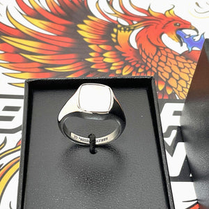 Harley Womens Size 7 Mother of Pearl Stone Signet Ring Stainless Steel 34R00004