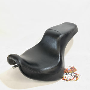 Very Nice ! Genuine Harley 2000-2007 FXSTD Deuce 2 Up Seat 91765-00 91806-00