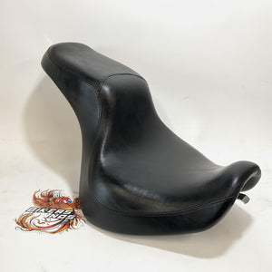 Very Nice ! Genuine Harley 2000-2007 FXSTD Deuce 2 Up Seat 91765-00 91806-00