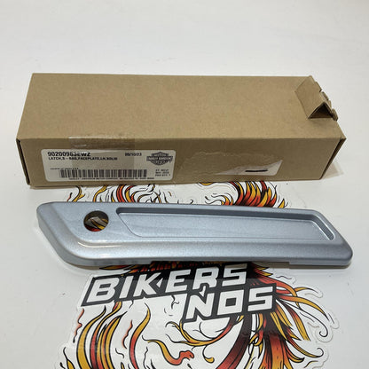NOS Genuine Harley 2014-2023 Touring Silver Left Saddlebag Faceplate 90200983EWZ