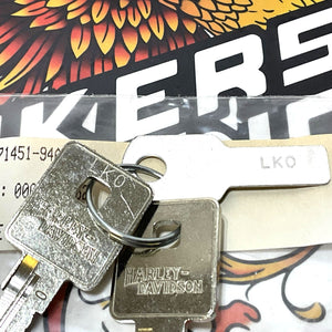 NOS Genuine HARLEY DAVIDSON Sportster XL KEY SET OEM CODE LK0 71451-94A