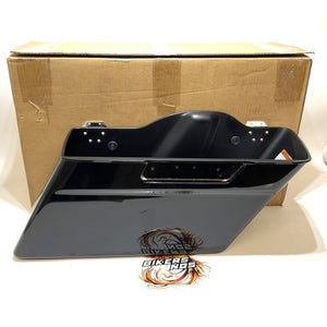 NEW Genuine Harley 1993-2013 Touring Midnight Pearl Right Saddlebag 90868-13DKJ