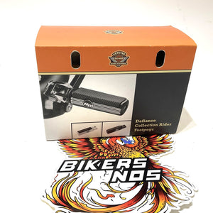Harley 2018 Up Softail Defiance Rider Footpegs Black Machine Cut 50500804