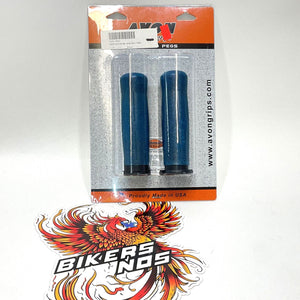 Avon Grips Retro 1" Bars Rubber Grips Throttle-By-Wire Sparkling Blue 0630-2800