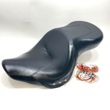 Very Nice Genuine Harley 2006-2017 Sundowner Fat Boy Styled Seat 51801-07