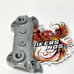 New Genuine Harley 2015-2025 Road Glide Lower Handlebar Clamp 55900079