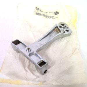 NOS Genuine Harley 2006Up Dyna Right Chrome Passenger Footboard Bracket 49280-06